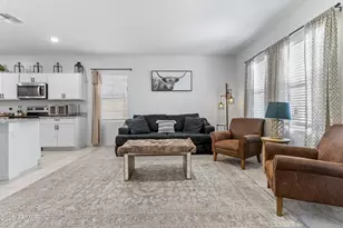 16617 W Desert Mirage Dr, Surprise, AZ 85388 - Photo 12