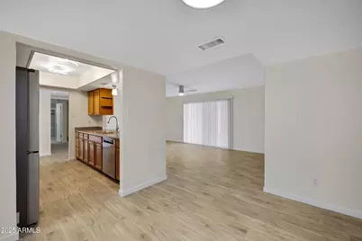 5032 W Morten Avenue, Glendale, AZ 85301 - Photo 8