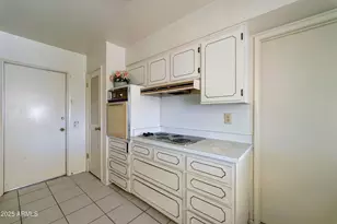 15658 N Lakeforest Dr, Sun City, AZ 85351 - Photo 6