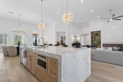 8713 N 80th Place, Scottsdale, AZ 85258 - Photo 1