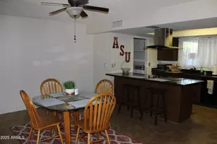 221 E Ellis Dr, Tempe, AZ 85282 - Photo 8