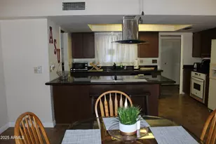 221 E Ellis Dr, Tempe, AZ 85282 - Photo 6