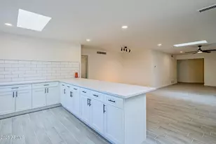 2028 S College Ave, Tempe, AZ 85282 - Photo 10