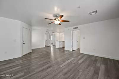 3065 N 67th Avenue #215, Phoenix, AZ 85033 - Photo 6