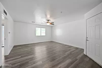 3065 N 67th Avenue #215, Phoenix, AZ 85033 - Photo 4