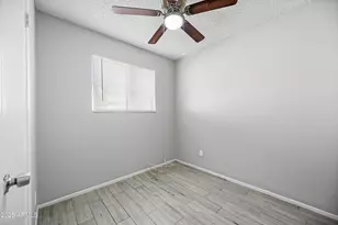 3445 E Earll Dr, Phoenix, AZ 85018 - Photo 14