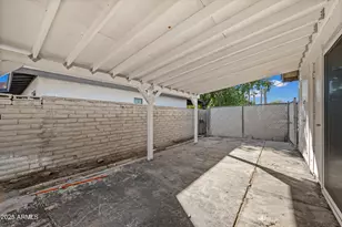 3445 E Earll Dr, Phoenix, AZ 85018 - Photo 16