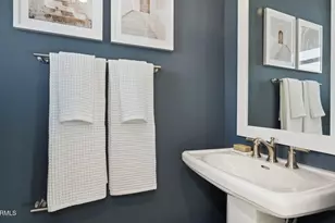 8038 W Royal Palm Rd, Peoria, AZ 85345 - Photo 10