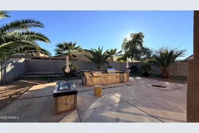 46159 W Amsterdam Road, Maricopa, AZ 85139 - Photo 10