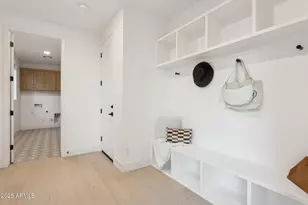 6330 N 10th Dr, Phoenix, AZ 85013 - Photo 32