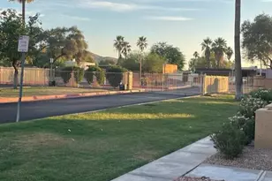 4901 S Calle Los Cerros Dr, Tempe, AZ 85282 - Photo 1