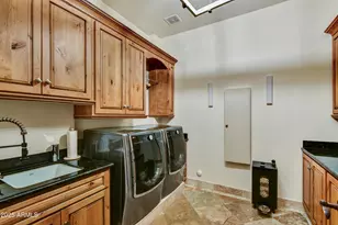 6941 E Flat Iron Ct, Gold Canyon, AZ 85118 - Photo 38