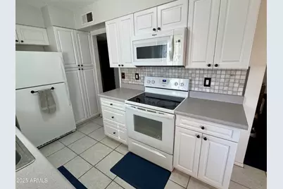 2029 W Sunnyside Avenue, Phoenix, AZ 85029 - Photo 12