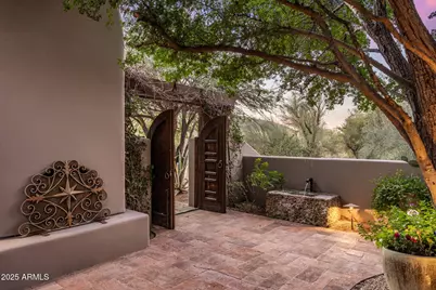 8300 E Dixileta Drive #211, Scottsdale, AZ 85266 - Photo 10