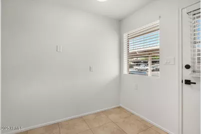6438 E Butte Street #3, Mesa, AZ 85205 - Photo 8