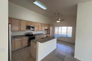 7812 W Solano Dr N, Glendale, AZ 85303 - Photo 6