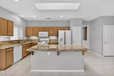 13025 W Meeker Boulevard, Sun City West, AZ 85375 - Photo 8