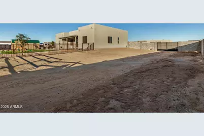 27722 N 220th Drive, Wittmann, AZ 85361 - Photo 28