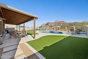 103 S Sixshooter Road S, Apache Junction, AZ 85119 - Photo 2