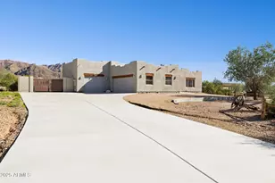 103 S Sixshooter Road S, Apache Junction, AZ 85119 - Photo 10