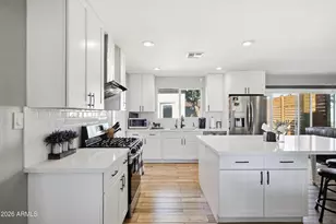 3002 E Mitchell Dr, Phoenix, AZ 85016 - Photo 10