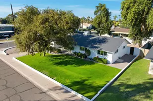 3002 E Mitchell Dr, Phoenix, AZ 85016 - Photo 2