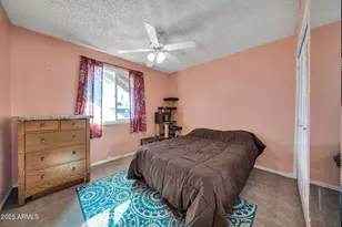 2142 W Paradise Dr, Phoenix, AZ 85029 - Photo 16