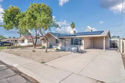2142 W Paradise Drive, Phoenix, AZ 85029 - Photo 2