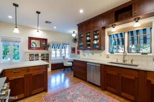 1615 Palmcroft Way SE, Phoenix, AZ 85007 - Photo 2