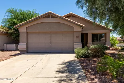 13861 W Elm Street, Surprise, AZ 85374 - Photo 2