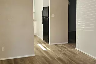 1551 E Christy Dr, Phoenix, AZ 85020 - Photo 8