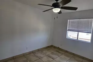 1551 E Christy Dr, Phoenix, AZ 85020 - Photo 6