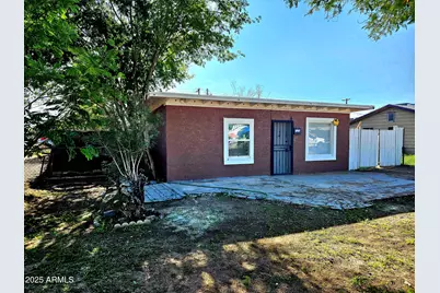 725 W Southgate Avenue, Phoenix, AZ 85041 - Photo 1