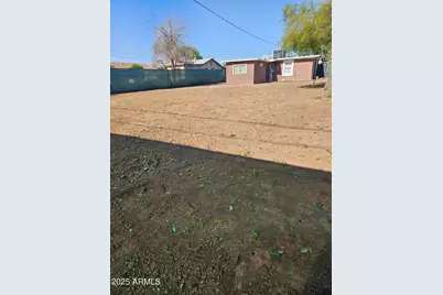 725 W Southgate Avenue, Phoenix, AZ 85041 - Photo 18