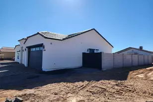 13564 S Durango Rd, Arizona City, AZ 85123 - Photo 4