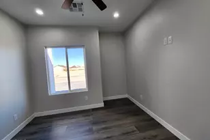 13564 S Durango Rd, Arizona City, AZ 85123 - Photo 12