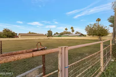 5040 W Steinway Drive, Laveen, AZ 85339 - Photo 16