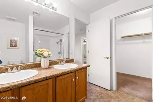 11402 W Hutton Dr, Surprise, AZ 85378 - Photo 10