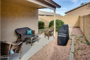 11402 W Hutton Dr, Surprise, AZ 85378 - Photo 18