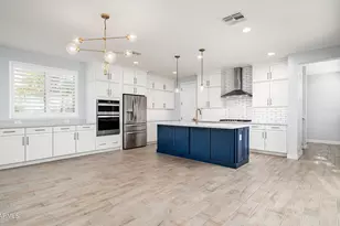 25822 N 20th Ln, Phoenix, AZ 85085 - Photo 10