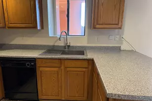 12222 N Paradise Vlg Pkwy S, Phoenix, AZ 85032 - Photo 14