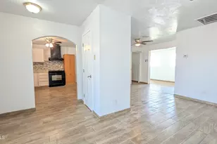 4821 N 32nd Ave, Phoenix, AZ 85017 - Photo 8