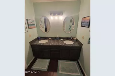 8742 W Wethersfield Road, Peoria, AZ 85381 - Photo 14