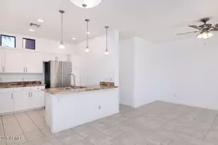 123 N Washington St, Chandler, AZ 85225 - Photo 6