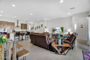 866 W Flatiron Trail W, Apache Junction, AZ 85120 - Photo 14