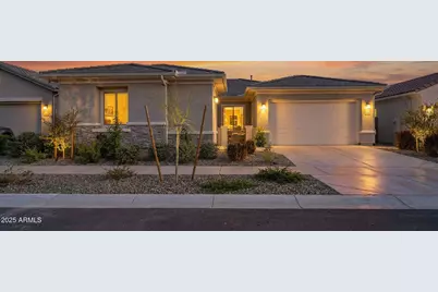 866 W Flatiron Trail W, Apache Junction, AZ 85120 - Photo 1