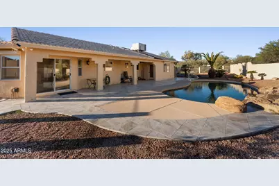 32822 Homestead Drive, Wickenburg, AZ 85390 - Photo 2