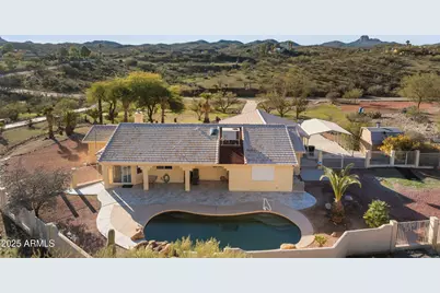 32822 Homestead Drive, Wickenburg, AZ 85390 - Photo 38