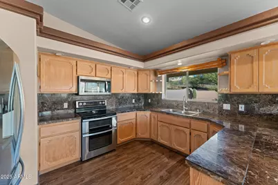 32822 Homestead Drive, Wickenburg, AZ 85390 - Photo 2