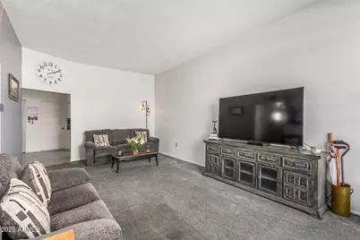 10161 W Thunderbird Boulevard, Sun City, AZ 85351 - Photo 8